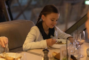 Pariisi: Jouluillallinen samppanjan kera Eiffel-tornissa