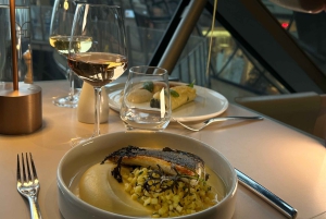 Pariisi: Jouluillallinen samppanjan kera Eiffel-tornissa