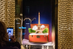 Tour a piedi delle luci di Natale a Parigi con guida locale