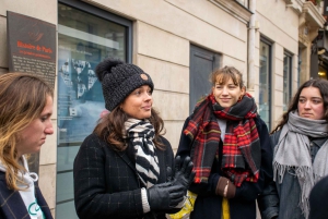 Tour a piedi delle luci di Natale a Parigi con guida locale