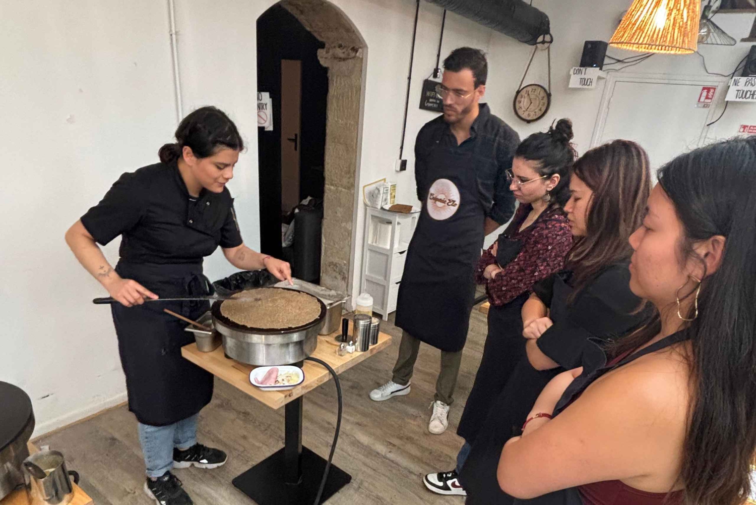 Paris: Workshop i crêpe- och galettebakning med cider