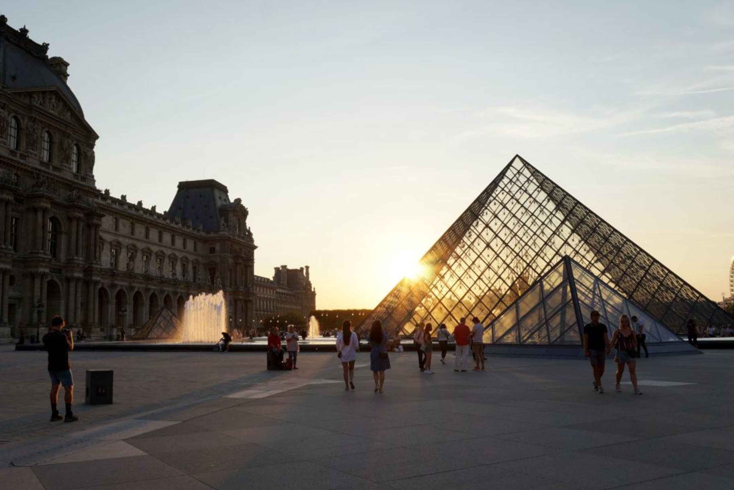 Paris: Eiffeltårnet og Seinen på elcykel, 3 timer