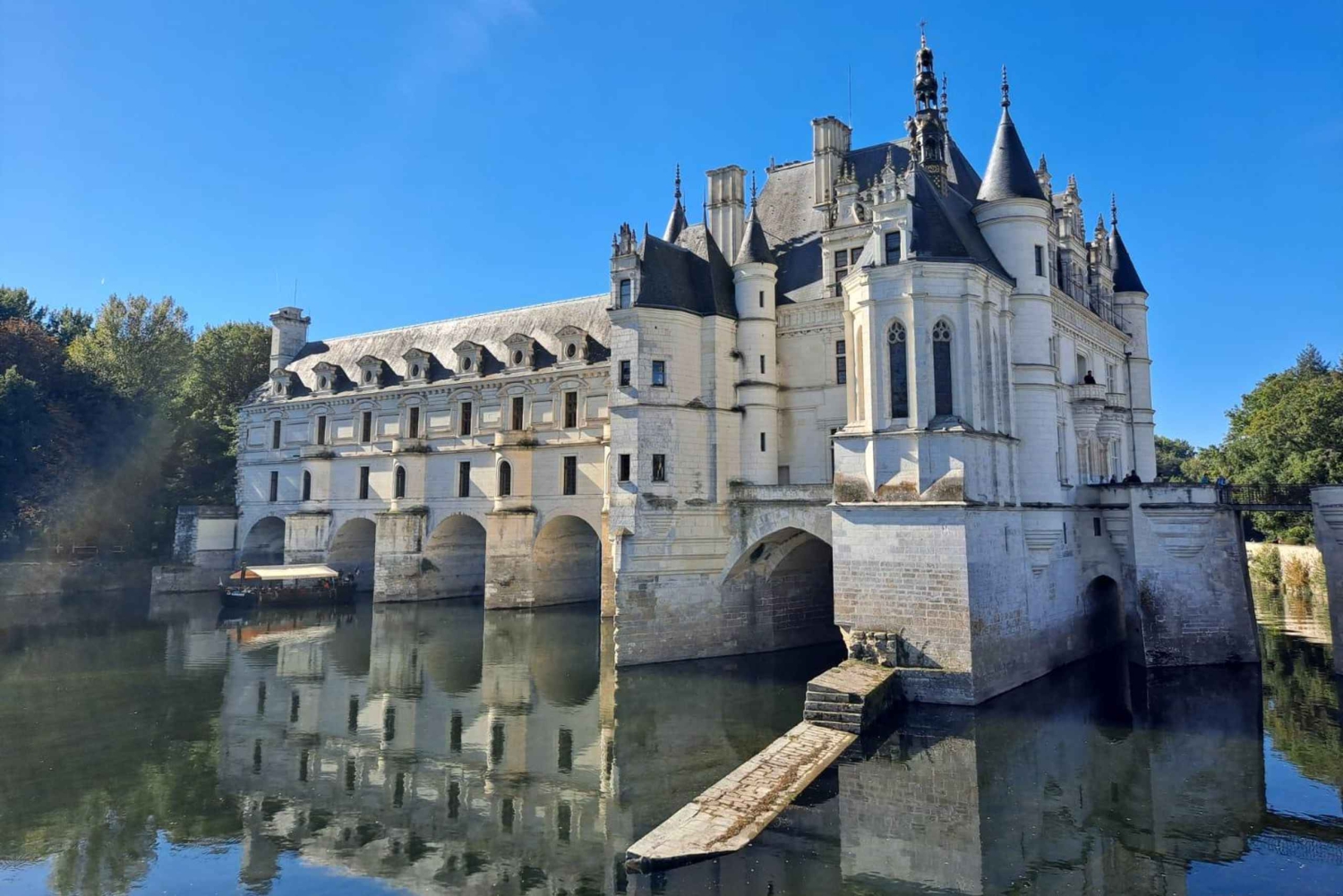 Paris: Loire Valley Castles Day Trip with Entry Tickets