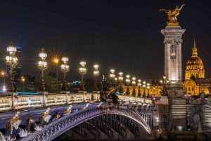 Париж: Ночной круиз по Сене с дегустацией вафель