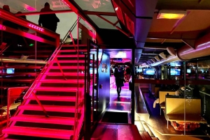 Париж: Ночной круиз по Сене с дегустацией вафель