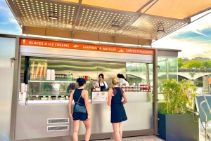 Париж: Ночной круиз по Сене с дегустацией вафель