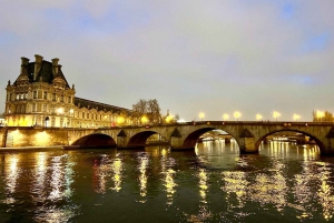 Париж: Ночной круиз по Сене с дегустацией вафель