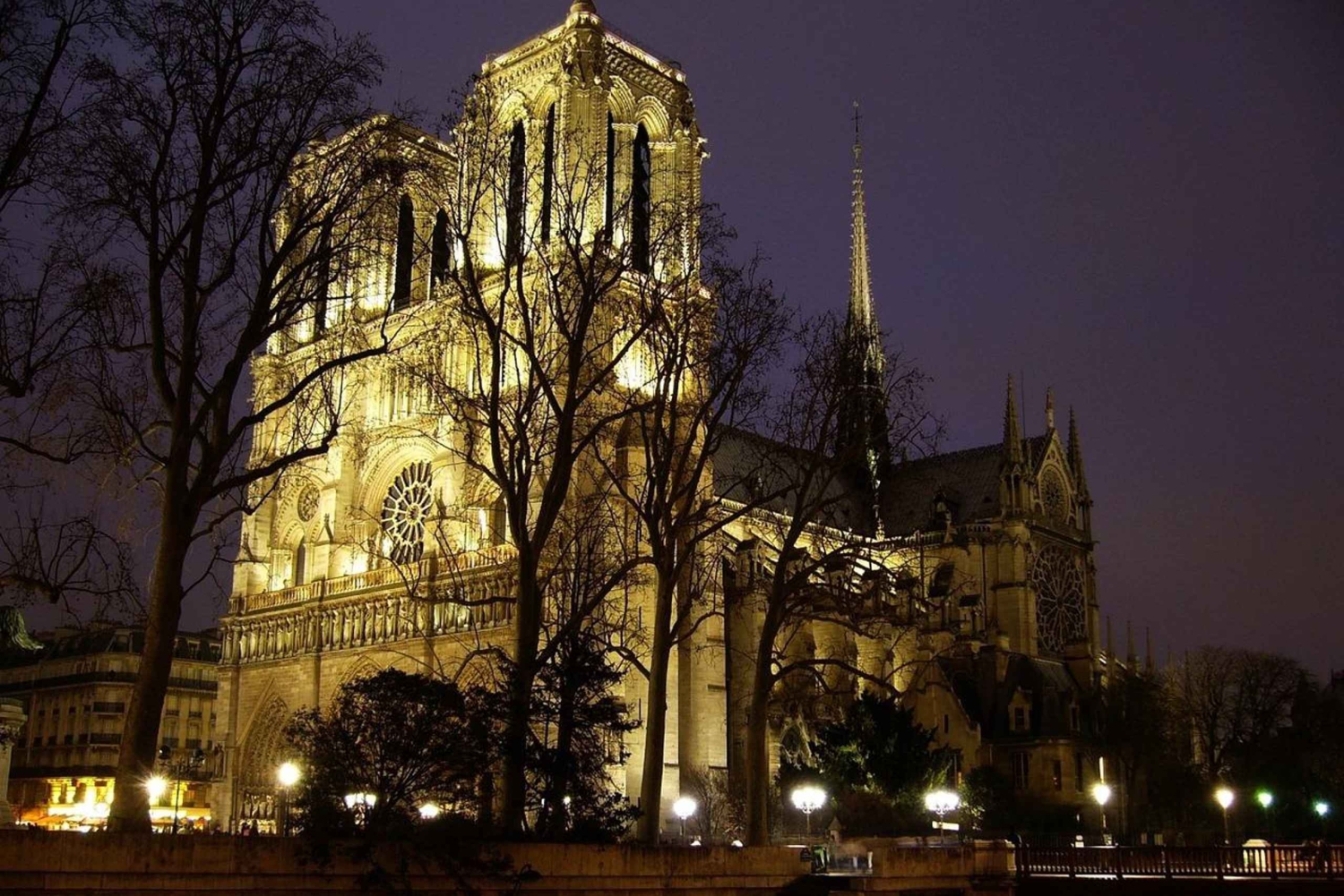 Paris: Notre Dame – reserverad tillgång och guidad rundtur inuti