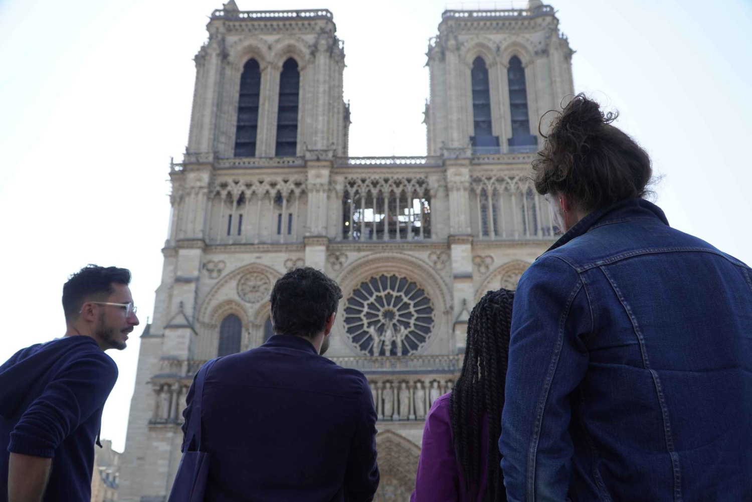 Tour guiado pela Catedral de Notre Dame em Paris com acesso programado