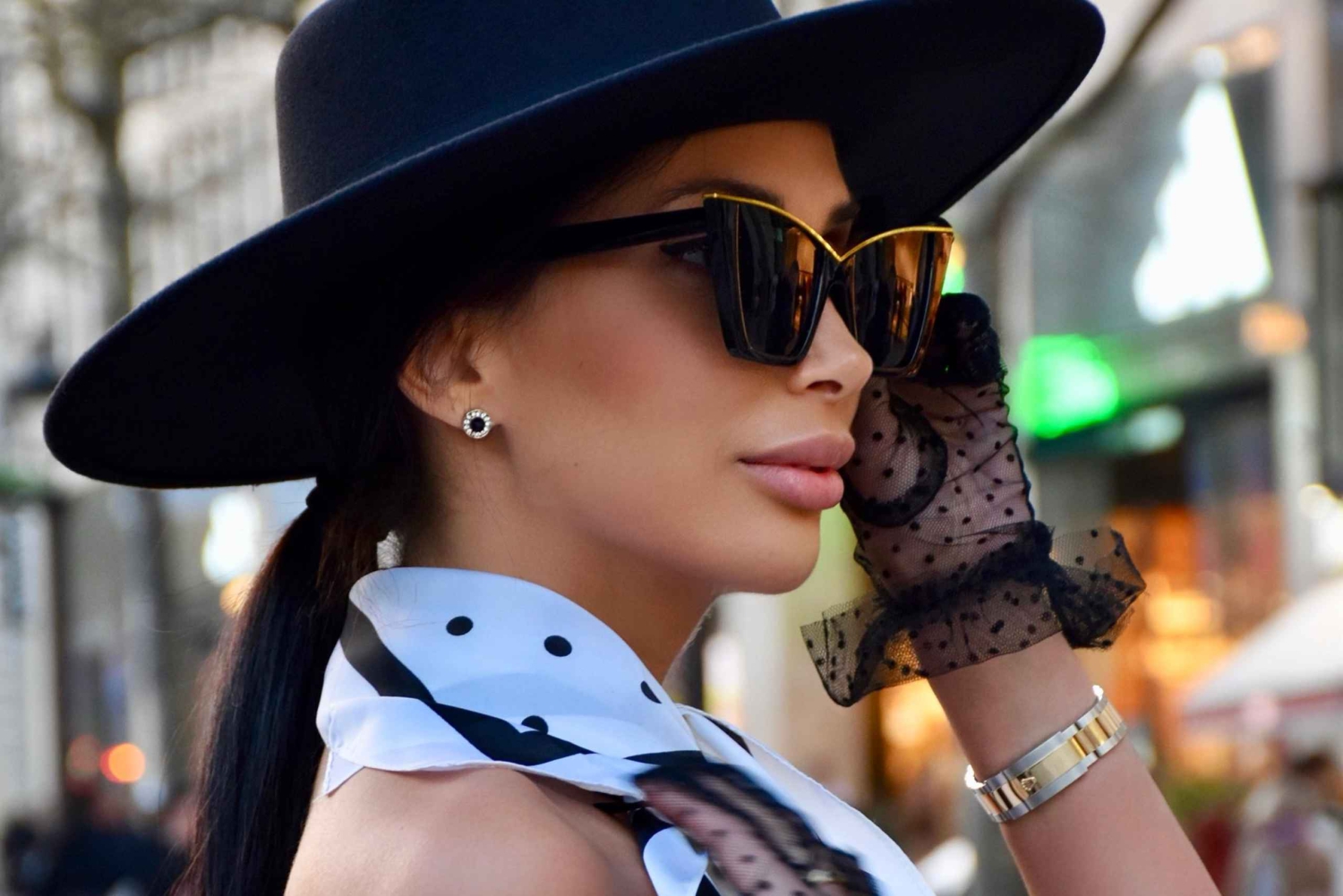 Parigi: servizio fotografico in stile Old Money con outfit e accessori