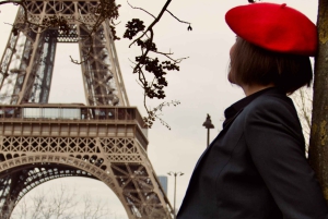 Paris : séance photo professionnelle privée à la tour Eiffel