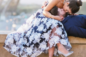 Paris : séance photo professionnelle privée à la tour Eiffel