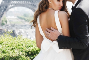 Paris : séance photo professionnelle privée à la tour Eiffel