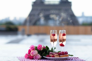 Paris : séance photo professionnelle privée à la tour Eiffel