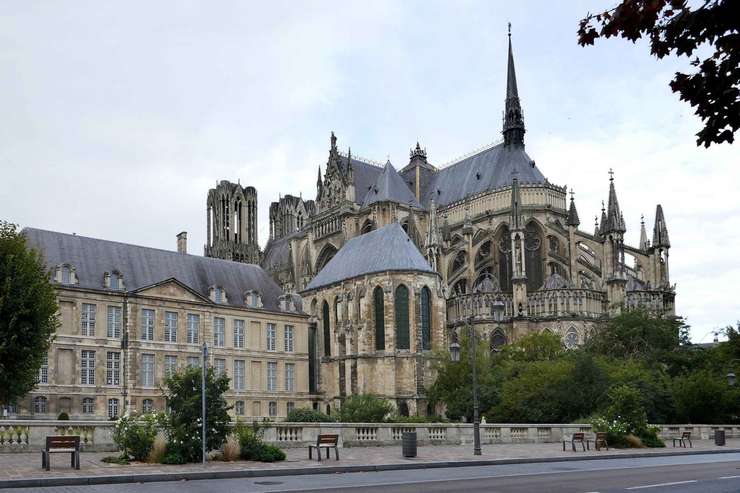 Paris: Reims-Tagestour mit Champagner-Verkostungen