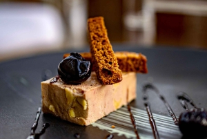 París: Cena en Crucero por el Sena con Música en Directo