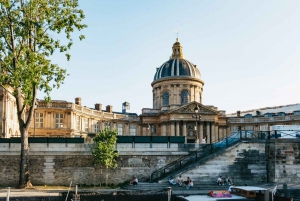 パリ：セーヌ川のパノラマビューディナークルーズ