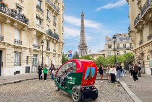 パリ：ベルサイユ宮殿、エッフェル塔、オルセー美術館の日帰りツアーをご案内いたします