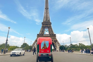 パリ：ベルサイユ宮殿、エッフェル塔、オルセー美術館の日帰りツアーをご案内いたします