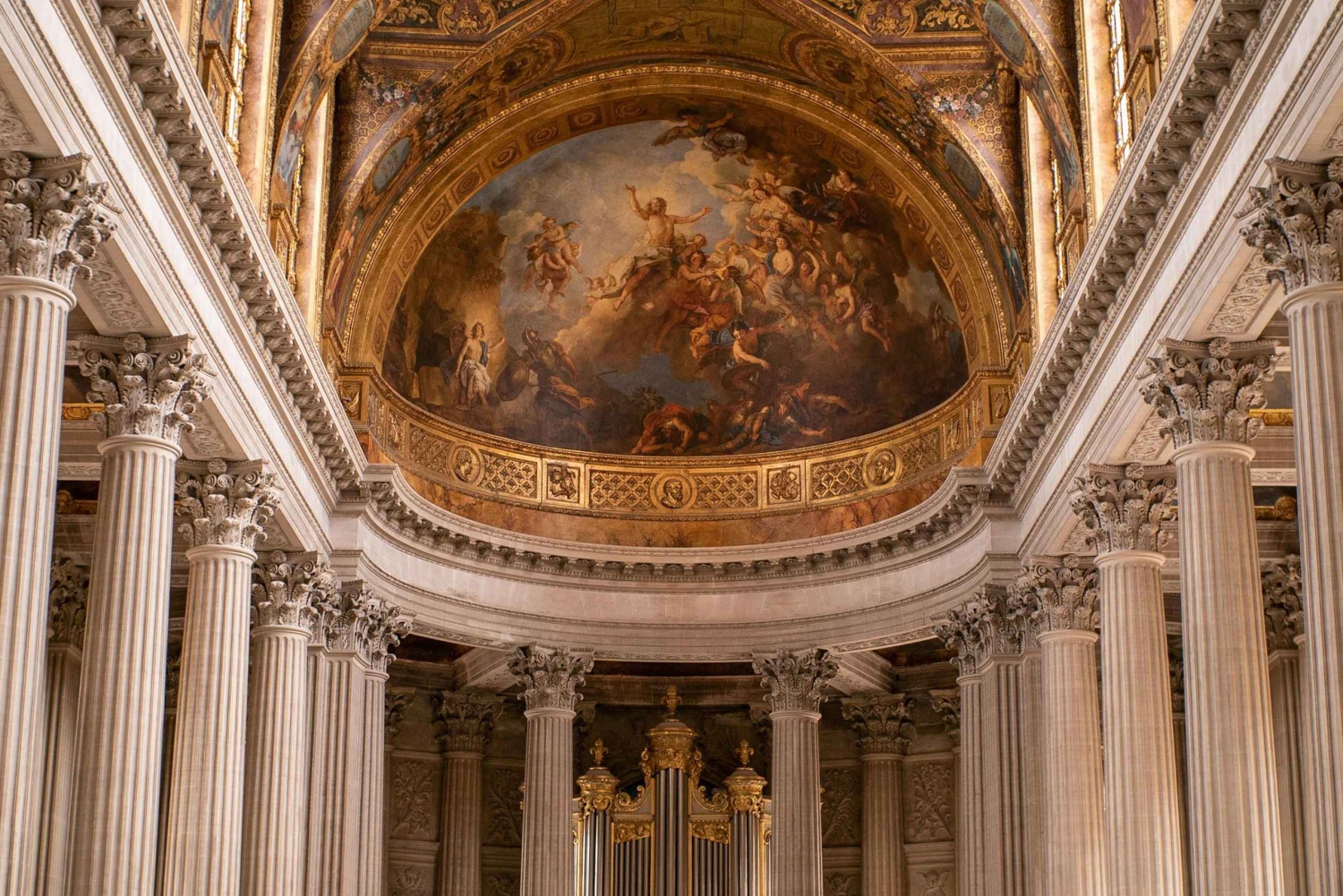 Versailles Round-Trip Transfers: Multiple Departures