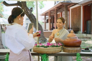 Bangkok: Pattaya Day Trip with Workshops & Thai Costume