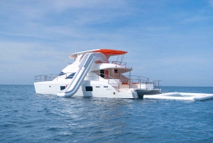 Pattaya: Private Luxury Catamaran Island Discoveries
