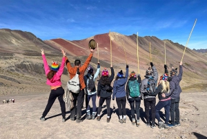 Cusco: Rainbow Mountain Day Trip and Red Valley (Optional)