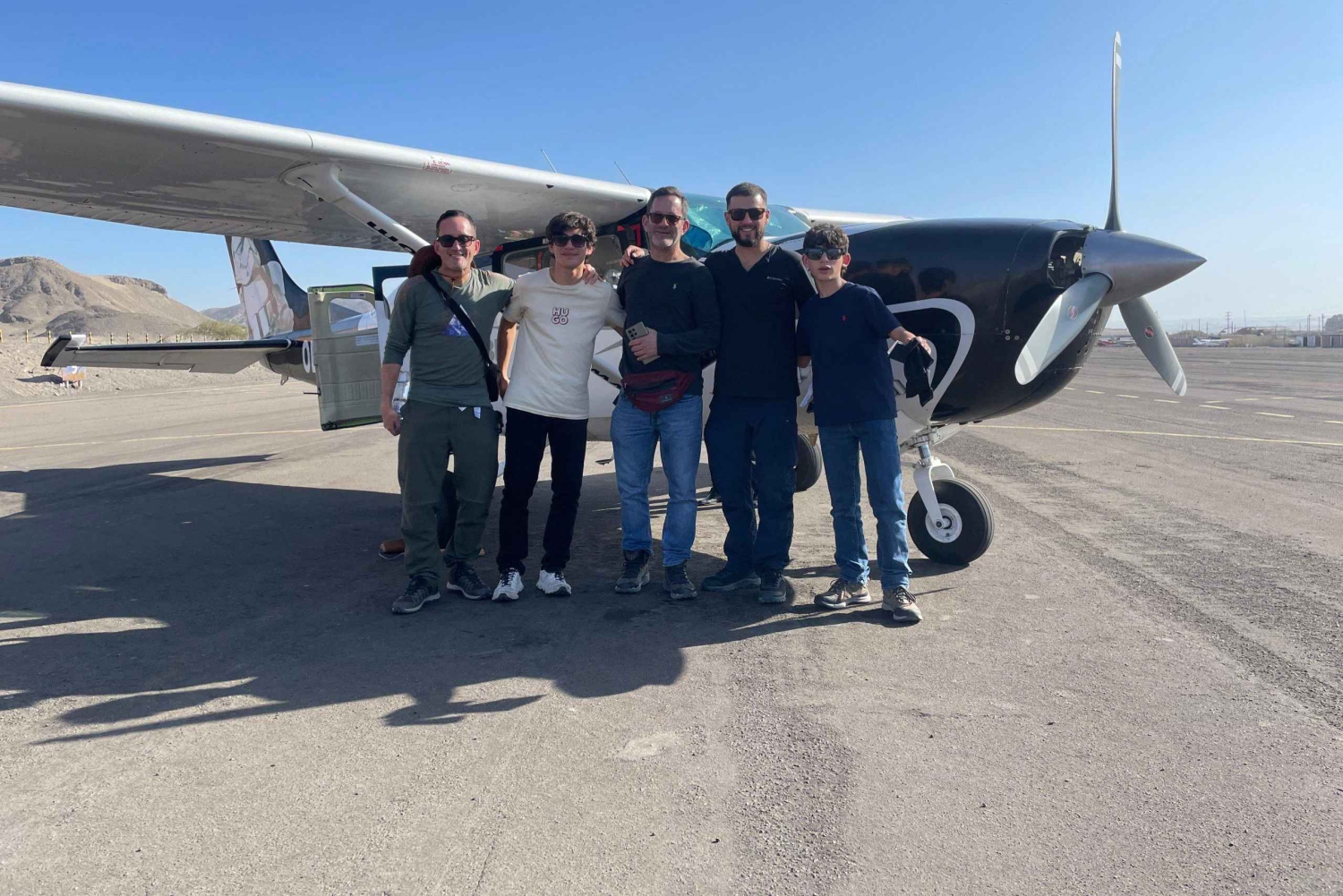 ワカチナ発：ナスカの地上絵上空飛行を含む1日ツアー