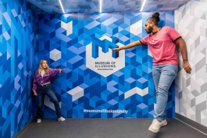 Philadelphia: Museum of Illusions Timed Entrance Ticket