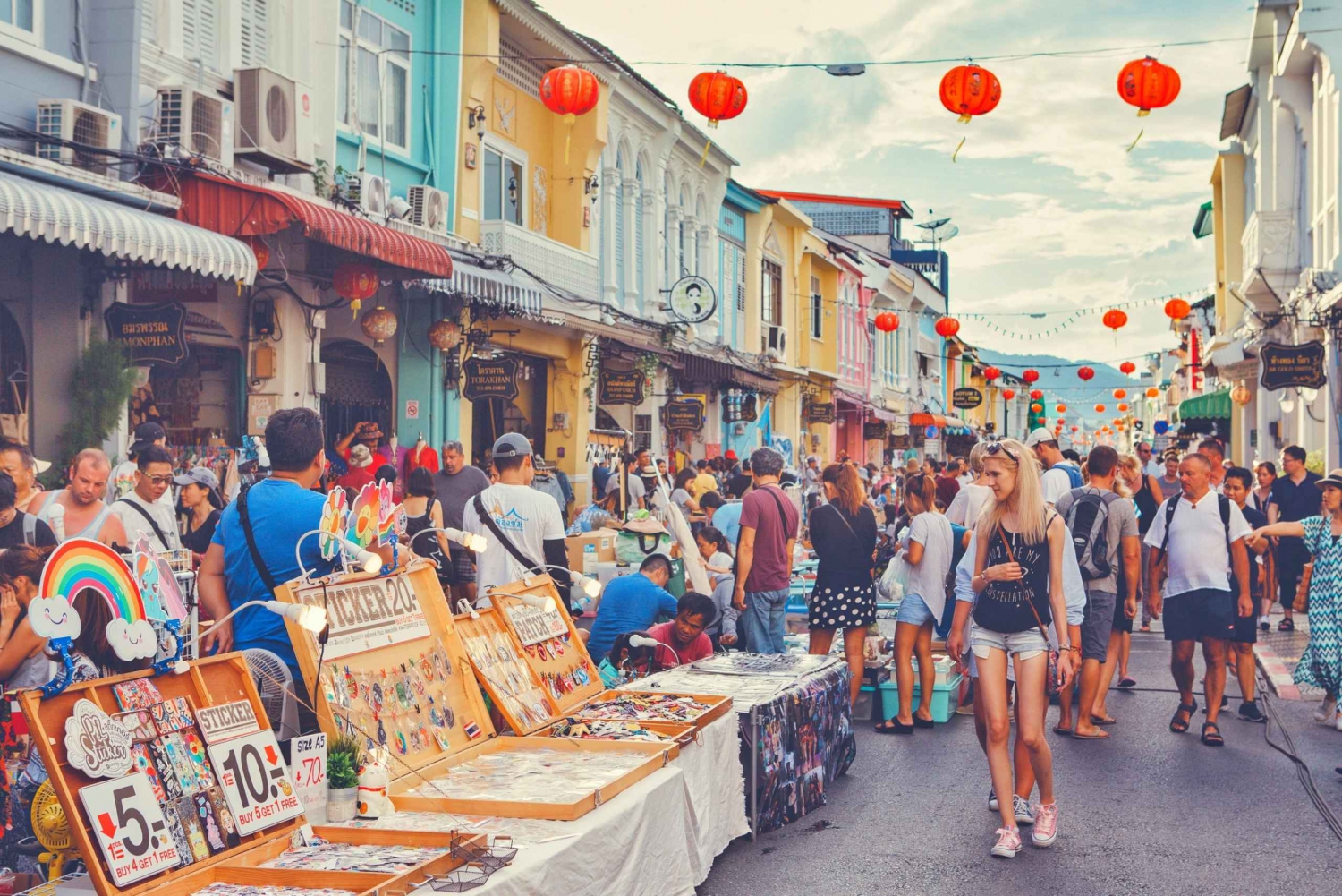 Från Skräddarsy din egen strand- och stadsrundtur i Phuket