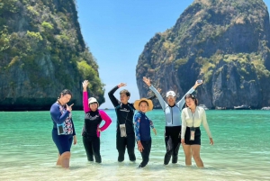 Phuket: Phi Phi Islands and Maya Bay Day Trip with Lunch