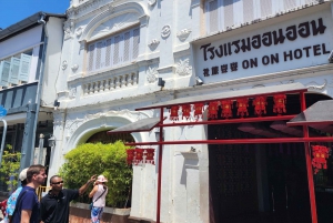 Phuket: Old Town Street Art Walk & Tile Painting Workshop