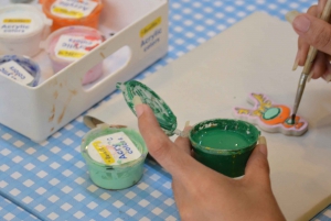 Phuket: Old Town Street Art Walk & Tile Painting Workshop