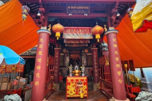 Phuket: Old Town Street Art Walk & Tile Painting Workshop