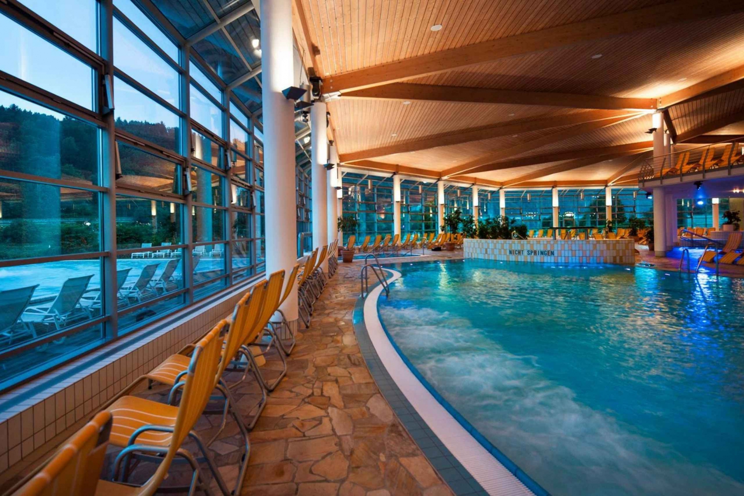 Von Prag aus: Böhmische Schweiz & Thermalbäder Tour