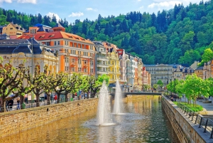 Von Prag aus: Eine Tagestour nach Karlovy Vary