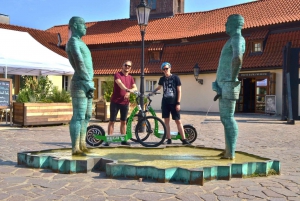 Praga: tour de 4 horas por la ciudad en Segway y e-scooter