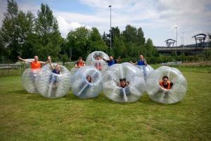 Prag: Bubble Football und Bogenschießen als Kombi-Erlebnis