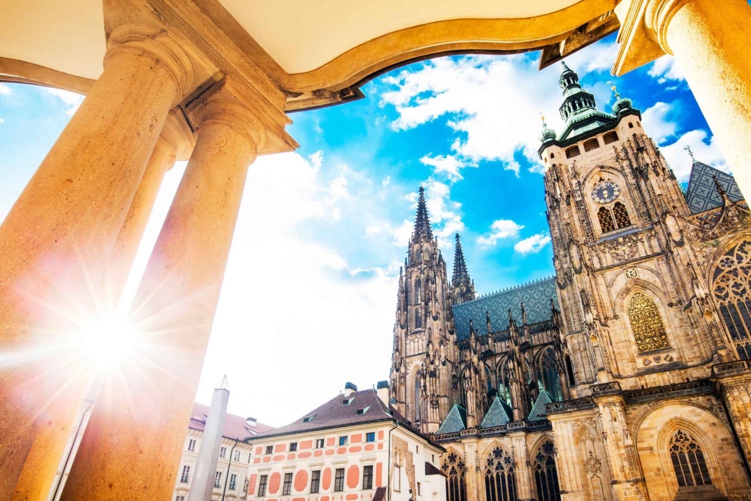 Prager Burg: 1-stündige Einführungstour mit Ticket