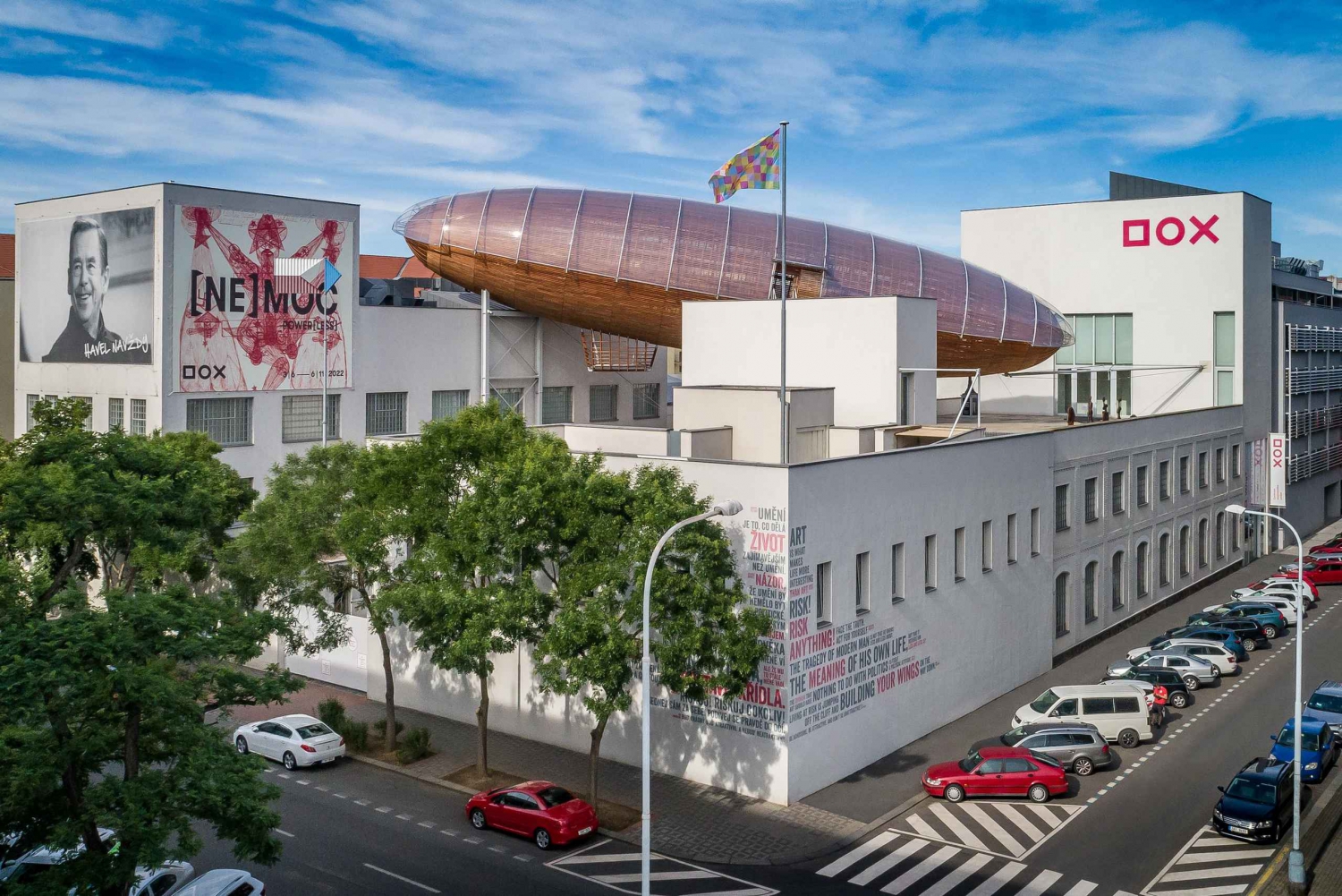 Prag: DOX Centre for Contemporary Art Entrébillet