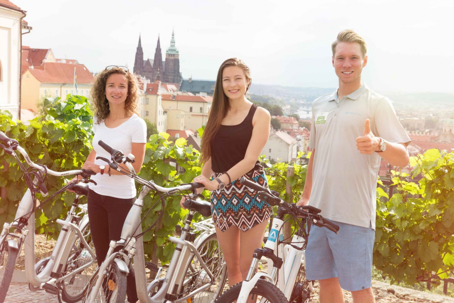Praga: City tour em pequenos grupos ou tour particular em E-Bike