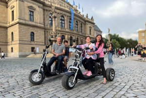 Praag: VIP privétour van 3 uur op een E-scooter met gids