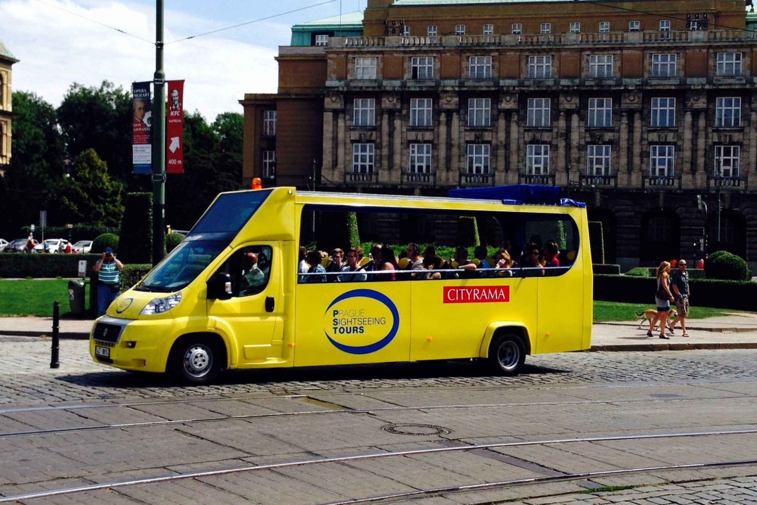 Lyhyt kaupunkikierros bussilla - 1 tunti