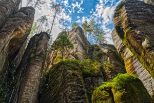 Prywatna jednodniowa wycieczka samochodem z Pragi do Rock City bez kolejki