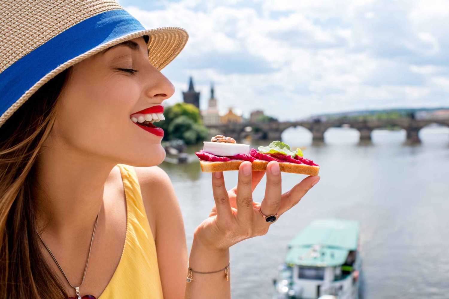 Tradisjonell tsjekkisk mat og privat tur i gamlebyen i Praha