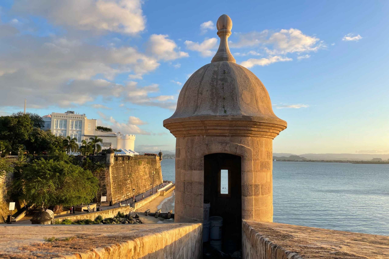 San Juan: Old Town Sunset Walking Tour