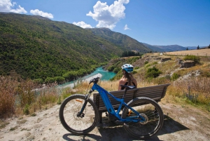 From Arrowtown: Scenic Valley of the Vines Bike & Wine Tour