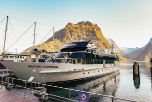 From Queenstown: Milford Sound Cruise and Coach Day Trip