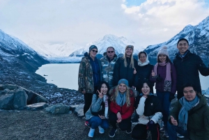 From Queenstown: Mount Cook and Hooker Valley Day Trip