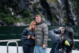 Queenstown: Milford Sound Coach & Cruise Full-Day Trip